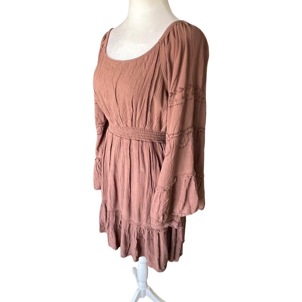 Boot Barn Shyanne Highlands Bell Sleeve Embroidered Brown Mini Dress Size Small - Picture 7 of 11